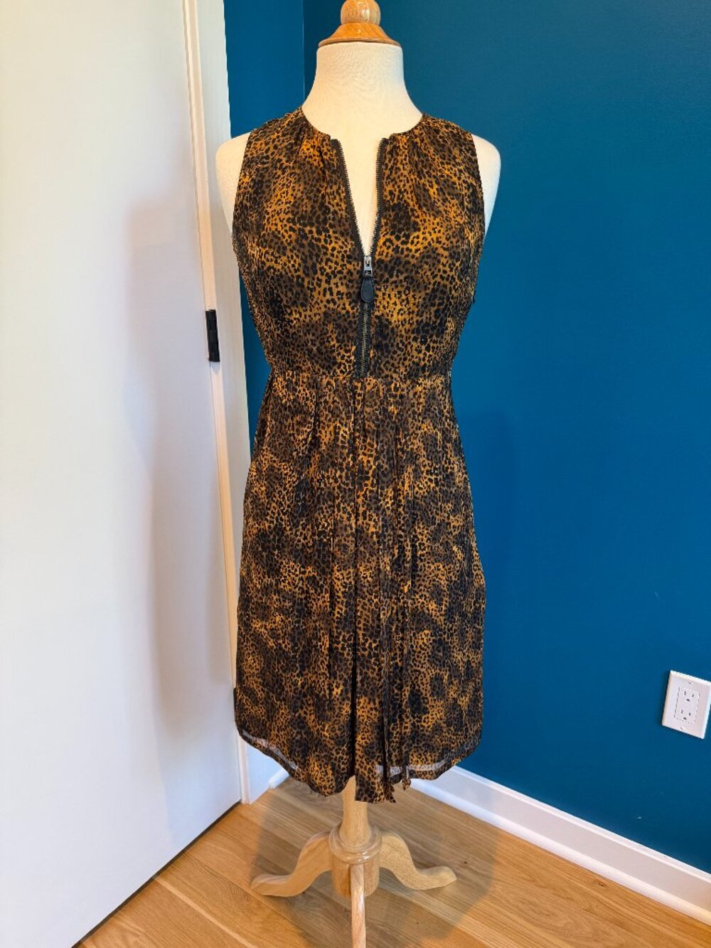 Burberry Brit Leopard Print Sleeveless Dress US size 4